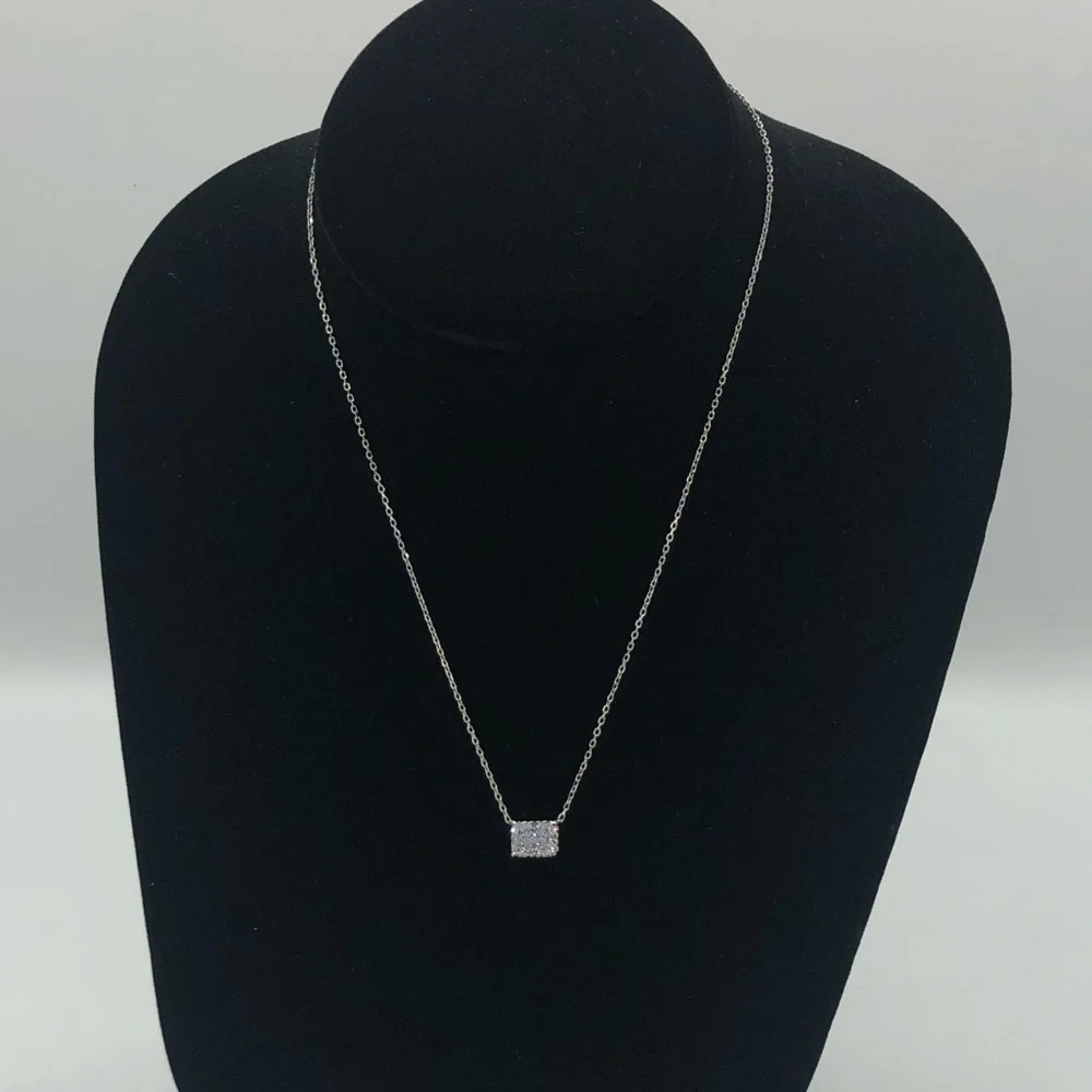1.75ct Radiant Cut Necklace - Picture 5 of 16